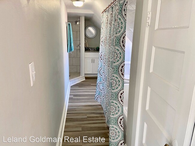 Building Photo - 1 br, 1 bath Apartment - 709 Stockley Gardens