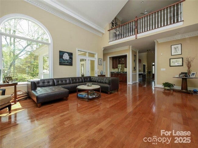 Building Photo - 1025 Spyglass Ln