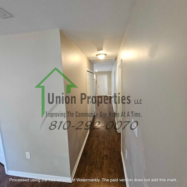 Building Photo - 4205 Vine St