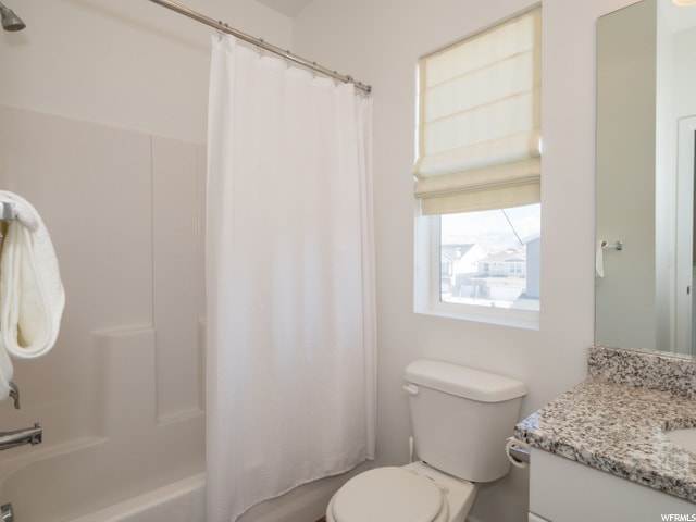 upstairs full bathroom - 4406 W 2550 N