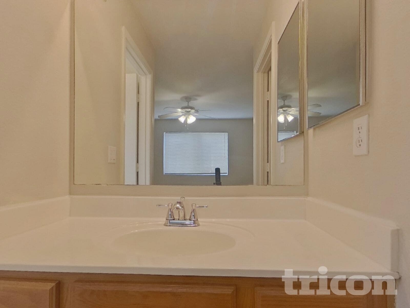 Building Photo - 21619 N 29th Dr