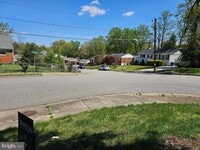 Building Photo - 14236 Caroline St