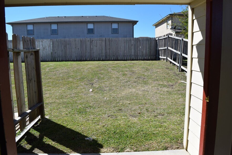 Building Photo - 3408 Zephyr Rd