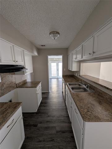 Building Photo - 10124 Lone Eagle Dr