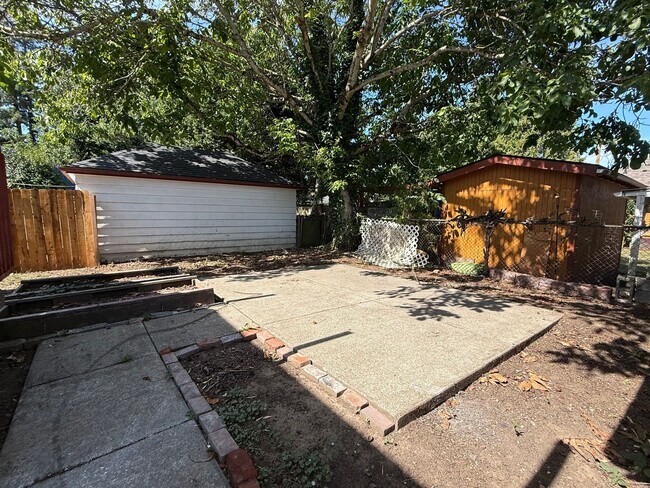 Building Photo - 3601 N Russet St