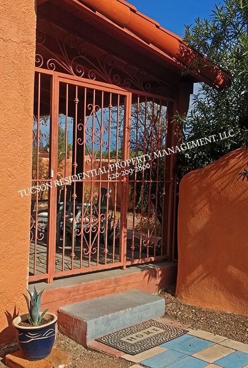 Building Photo - 3275 E Pima St