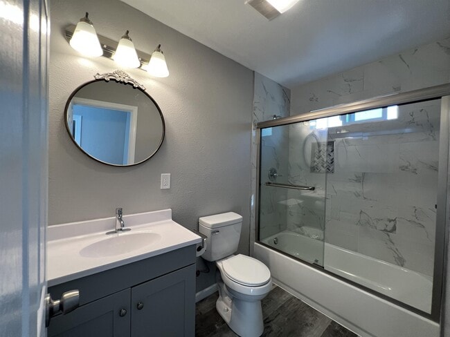 Building Photo - 26204 Underwood Ave