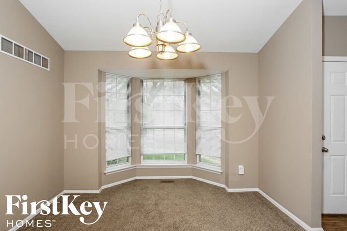 Building Photo - 611 Foxtail Dr