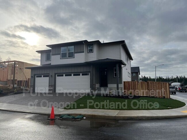Building Photo - 1730 NE Gilbert Ln