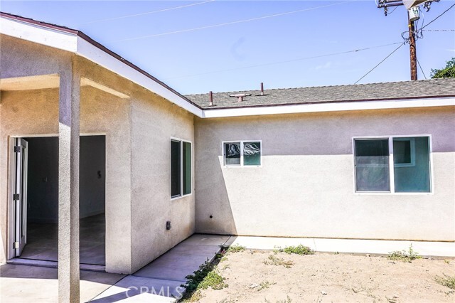 Building Photo - 11155 Faye Ave