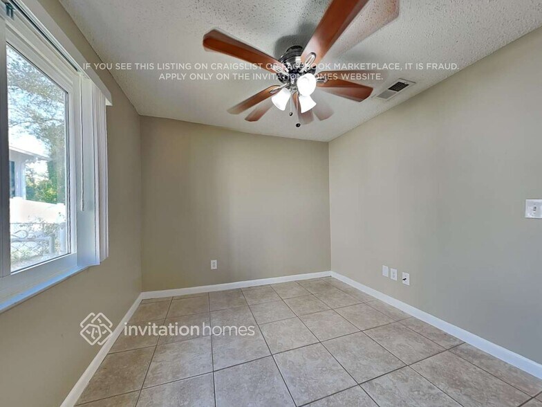 Building Photo - 2818 W Shelton Ave