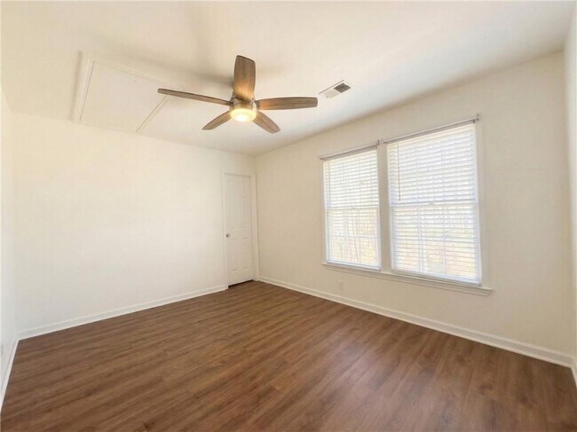 Building Photo - 3530 Waters Cove Way