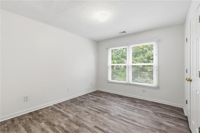 Building Photo - 6430 Barwick Ln