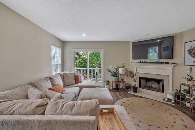 Building Photo - 412 Flintlock Ct