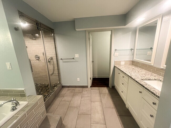 Building Photo - 7255 E Quincy Ave