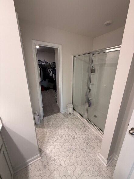 Building Photo - 209 Wheatfield Rd