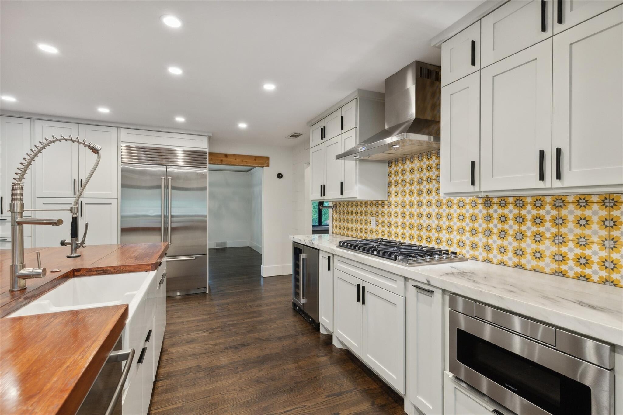 Building Photo - 6945 Tokalon Dr