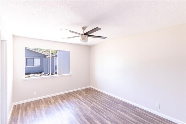 Building Photo - 10309 Burmaster Ln