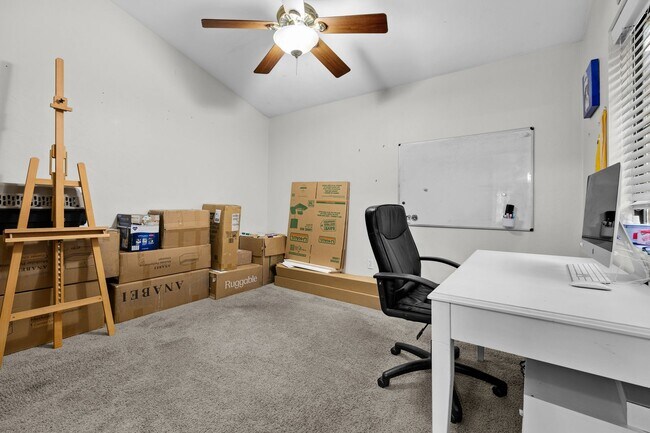 Building Photo - this well-maintained townhome features 2 bedrooms and 2 bathrooms