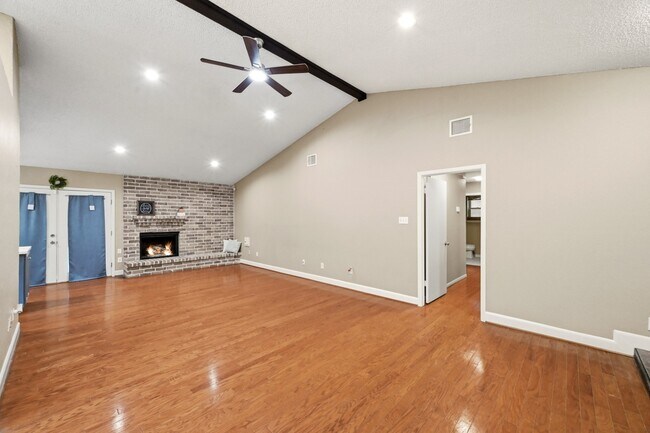 Building Photo - 17511 Favor Bend Ct