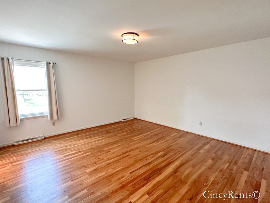 Building Photo - 6463 Oldbarn Ct