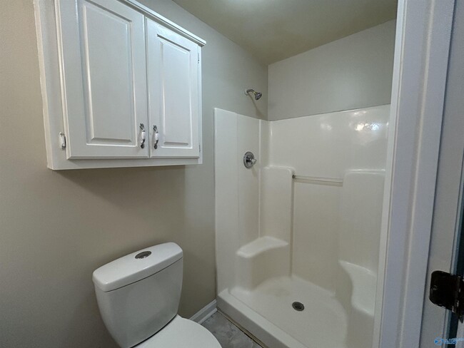Building Photo - 6873 Old Railroad Bed Rd