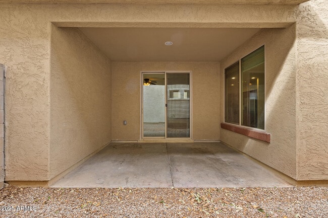 Building Photo - 3296 E Sheffield Rd