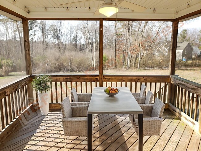 Building Photo - Amazing 3-Bedroom Ranch with a 2-Car Garage and a Huge Backyard in Hadden Pointe, Fuquay-Varina —...