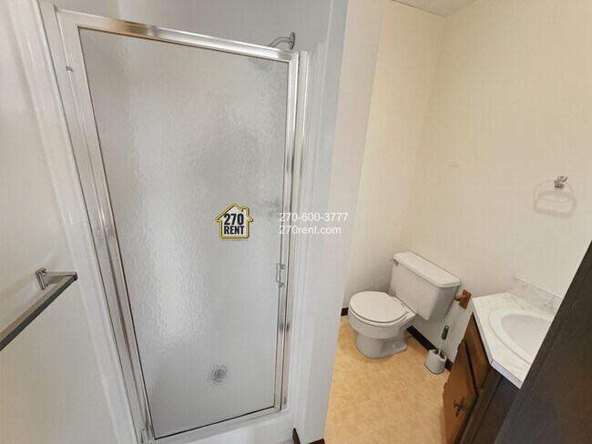 Building Photo - 2390 Brandenburg Rd