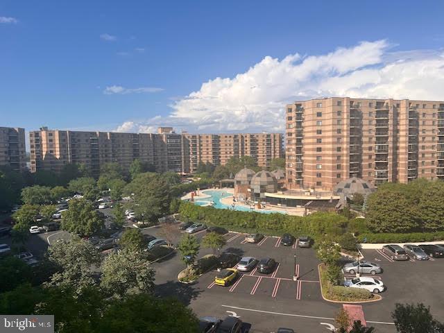 Building Photo - 8360 Greensboro Dr