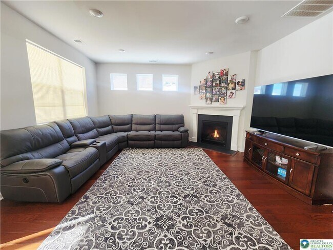 Building Photo - 8142 Century Blvd