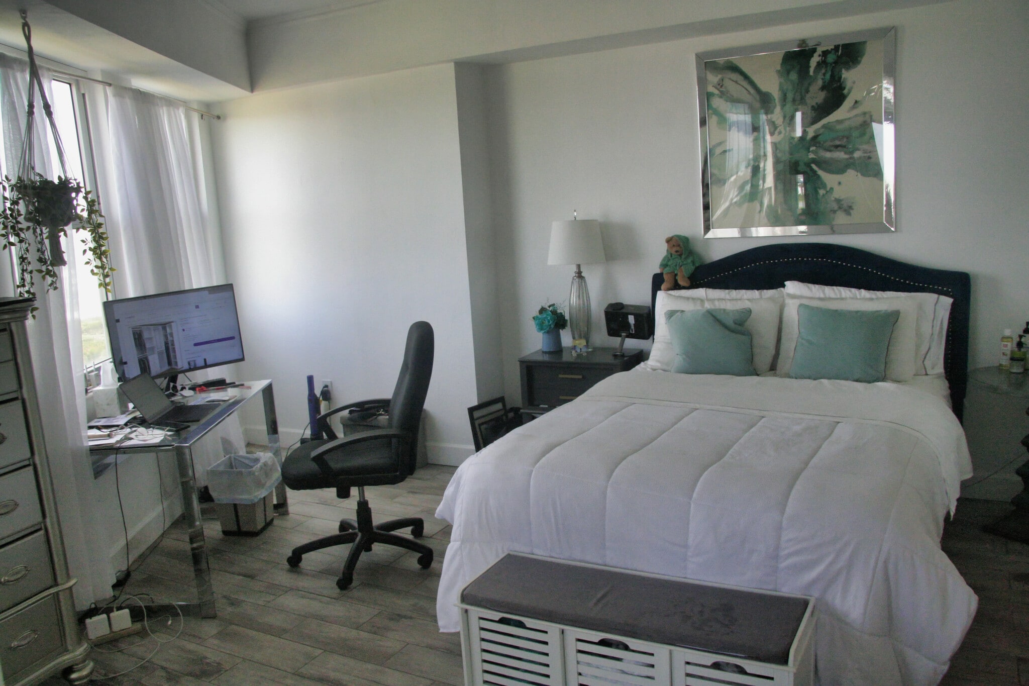 Main bedroom - 104 Surfview Dr