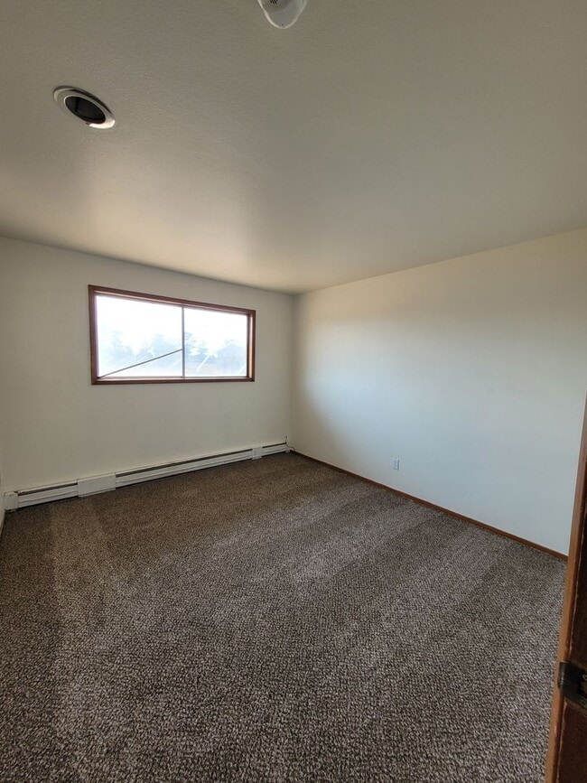 Building Photo - 207-209 Carswell Dr