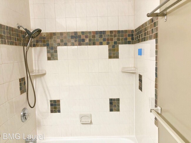 Building Photo - 3 br, 2 bath House - 13432 Yorktown Dr.