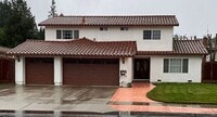 Building Photo - $4895 - Beautiful and Well Maintained South Gilroy Home w/ Salt Water Pool!!