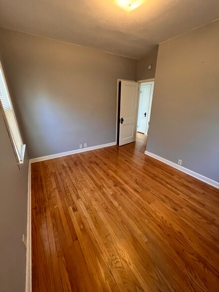 Building Photo - 5247 Geneva Ave N