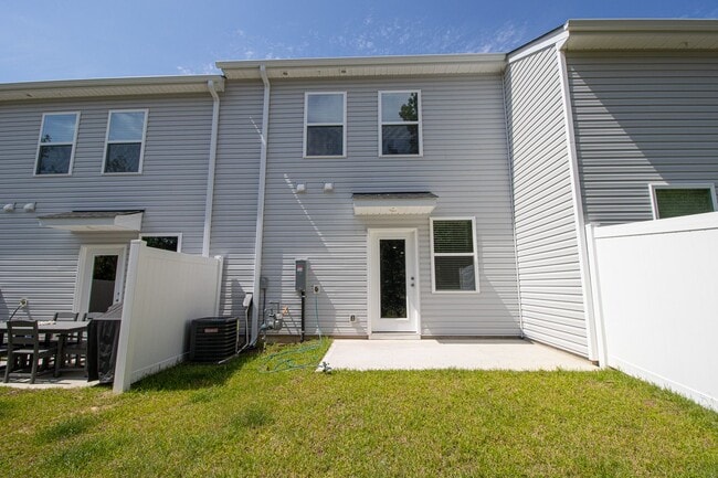 Building Photo - 306 Frog Leap Rd