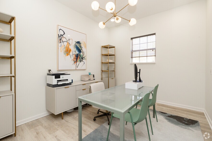 Leasing Office - Alabaster Estates