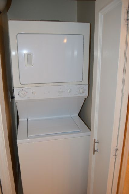 Building Photo - Meridian - Unfurnished 1 Bed|1 Bath Luxury Condo with Main Pool View.