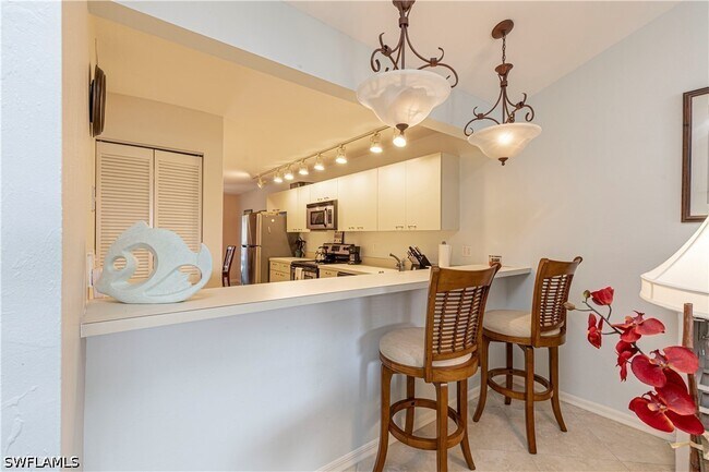 Building Photo - 4410 Chantelle Dr