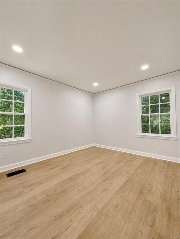Building Photo - 3556 N Wareingwood Dr
