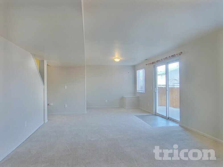 Building Photo - 3336 Bexley Dr