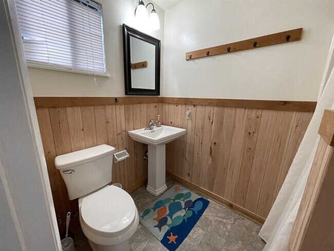 Building Photo - 42091 Dune Wy