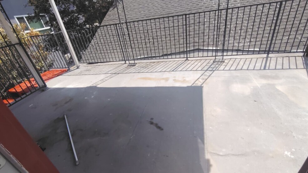 Private patio - 507 Magnolia St