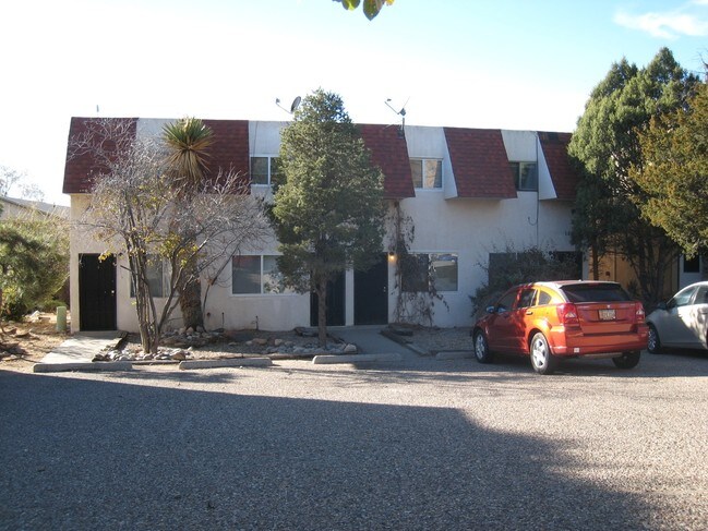 Primary Photo - 179 Monte Largo Dr NE