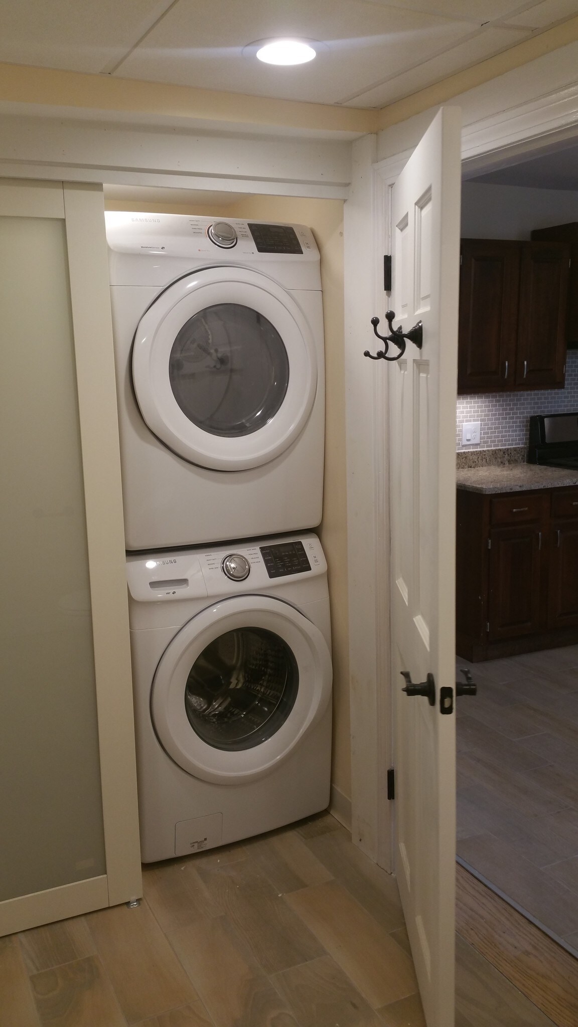 Laundry - 2 - 66 Hampshire St