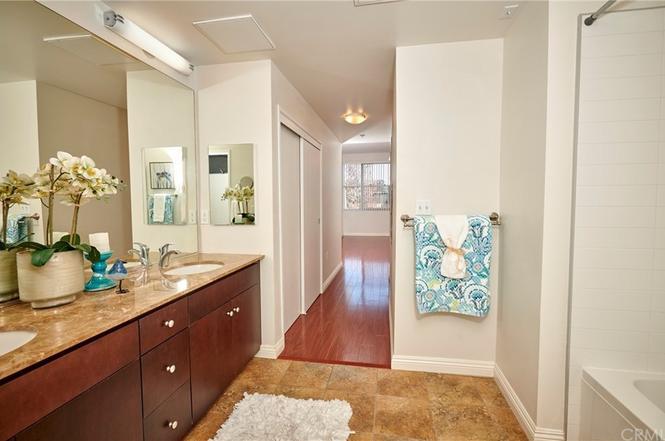master bedroom bathroom 3 - 435 W Center Street Promenade