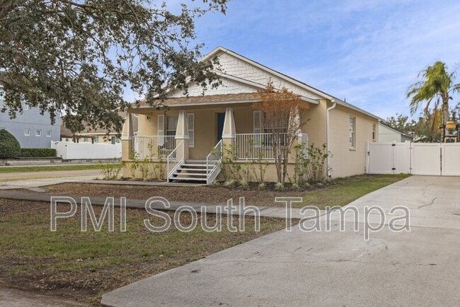 Building Photo - 7515 S Westshore Blvd