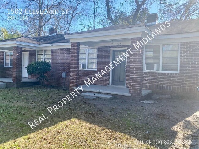Primary Photo - Duplex near Columbia College! Apply Now!