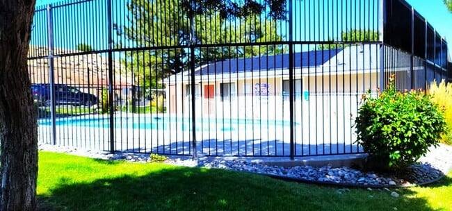 Building Photo - Large one bedroom one bath ground-floor unit with patio.